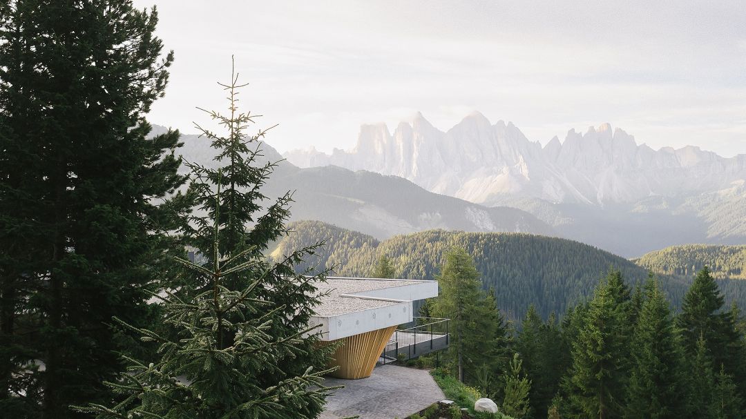 Anders Mountain Suites | Design Hotel | Brixen, Bressanone South Tyrol Italy by architect Martin Gruber | The Aficionados