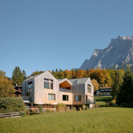 Aerli Apartments Tirol | Boutique Holiday Home close to the Zugspitze in Ehrwald, Austria, Europe.