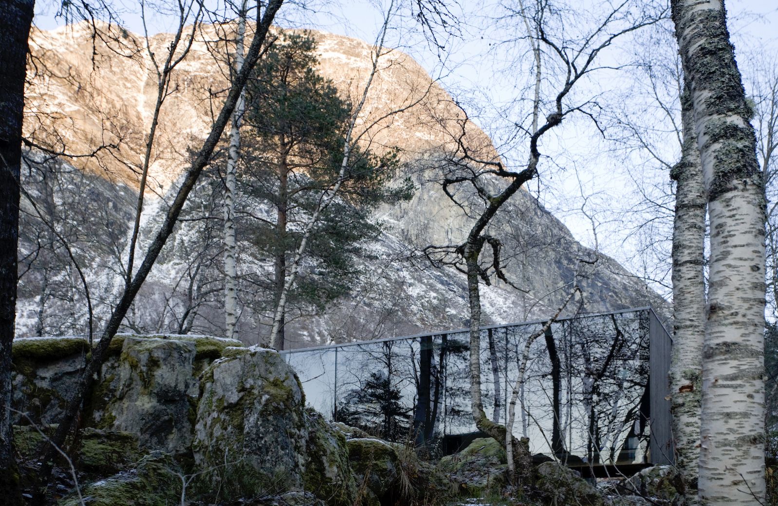 The Aficionados - Design Hotel in the wilderness, Juvet Hotel, Norway