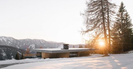 Anders Mountain Suites | Design Hotel | Brixen, Bressanone South Tyrol Italy by architect Martin Grubner | The Aficionados