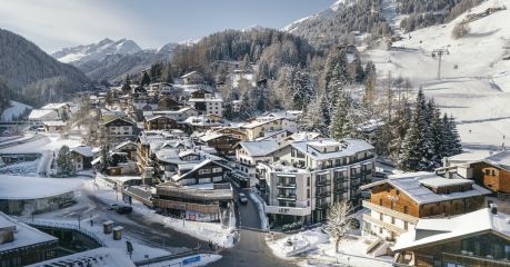 Ullrhaus | design hotel located in the resort of St. Anton in the Tyrolean Alps