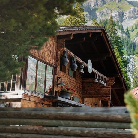 Chalet Arva – A Secluded Swiss Alpine Retreat by Lake Oeschinen /Oeschinensee 