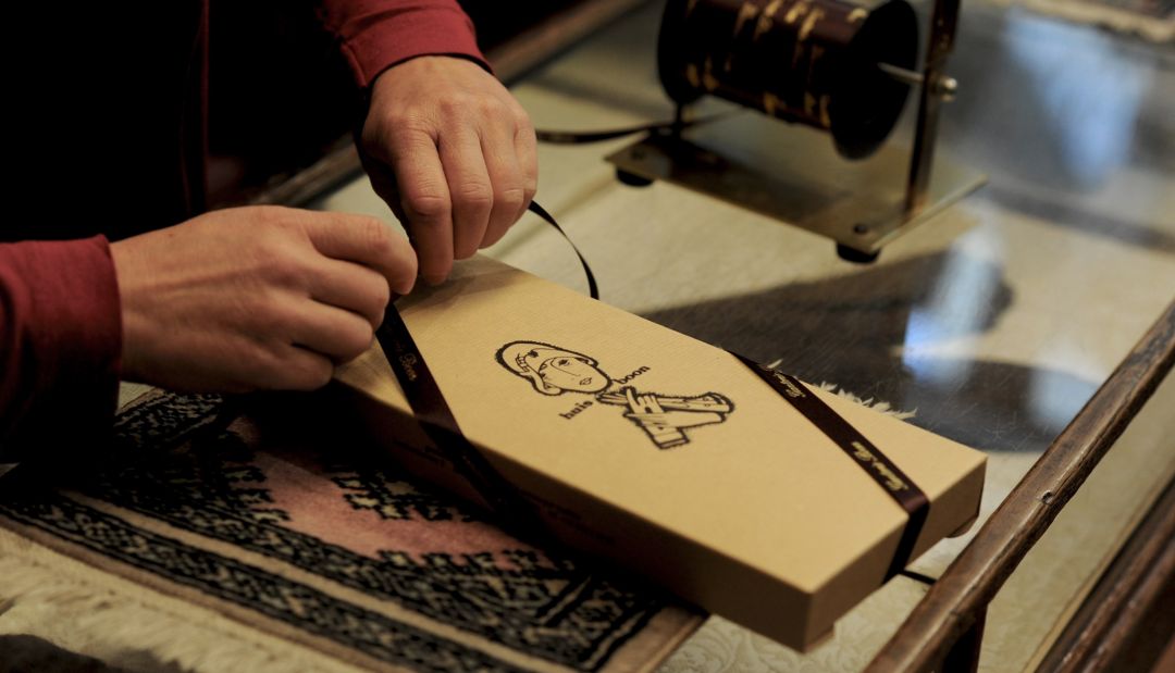 Ganterie Boon Glove Maker | Antwerp Belgium | The Aficionados