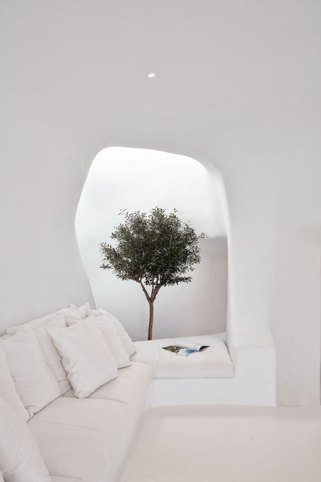 White Suite - Villa Charissa Aenaon VIllas Santorini, Greece | Greek interior design in white 