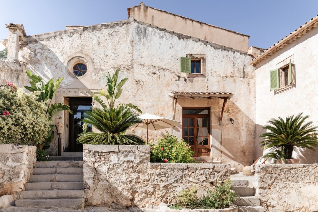 Aged Finca architecture traditional farming style | Ca’n Beneït Mallorca – Historic, Boutique Hotels in the Serra de Tramuntana, Spain