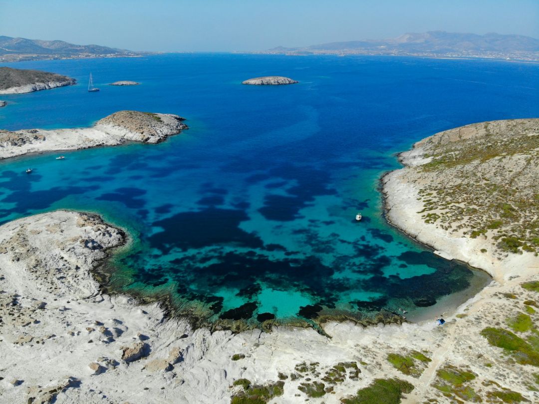 HOPER Helicopter Island-Hopping: Fast Travel Across Greece’s Cyclades