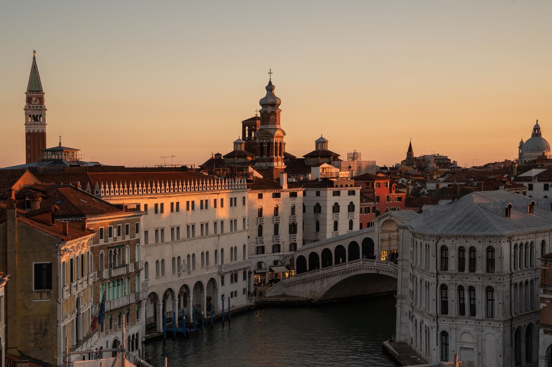 Venice Venice Hotel | A Beautiful Palace Hotel overlooking the Grand Canal