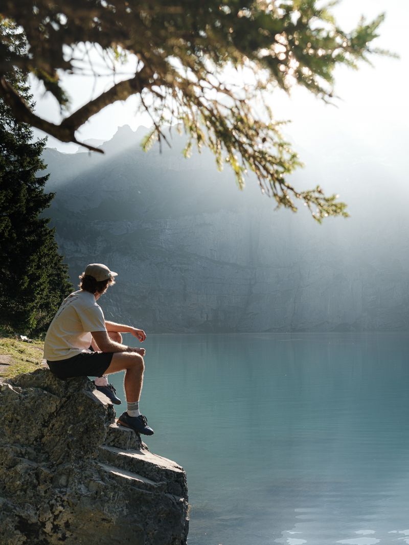 Oeschinensee: Switzerland’s Wild Alpine Escape & Secret Mountain Lake