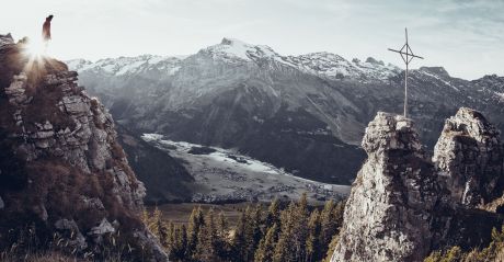 Explore Engelberg | Mount Titlis, Snowboarding, Skiing & Hiking