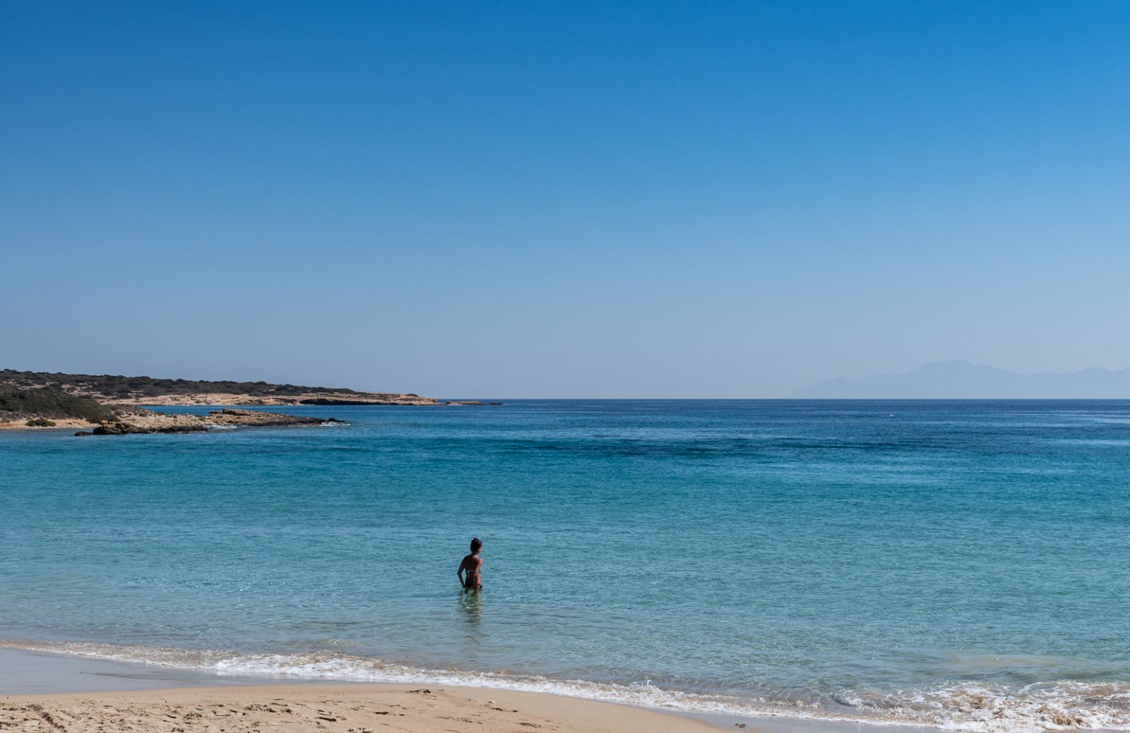 Beautiful Beaches in the Greek Cyclades | Travel Guide to the Aegean
