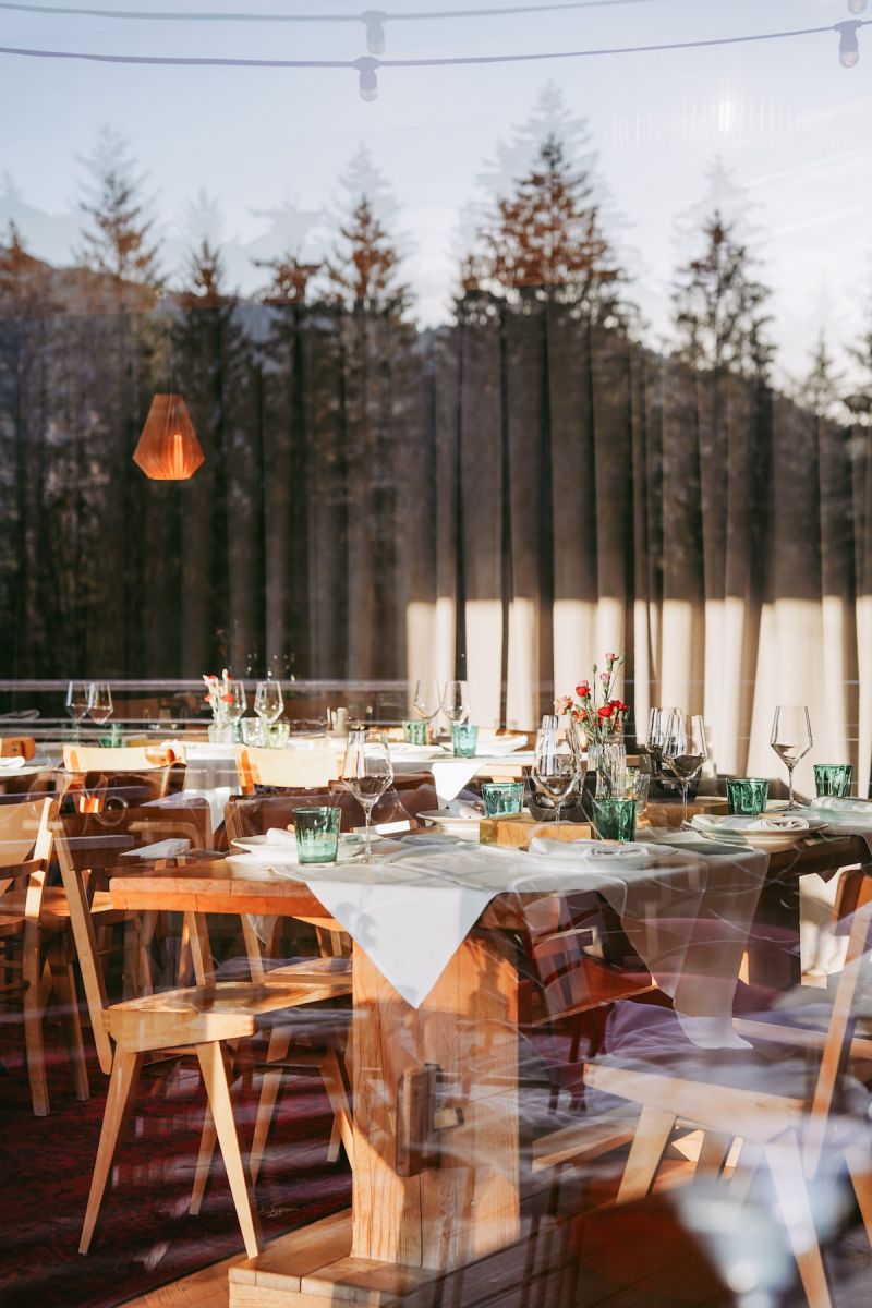 Alpine Al Fresco Dining on a beautiful outdoor terrace with amazing mountain vistas | Hotel Seebichl, Kitzbühel, Tyrol – Design Retreat by Lake Schwarzsee, Austria, The Aficionados 