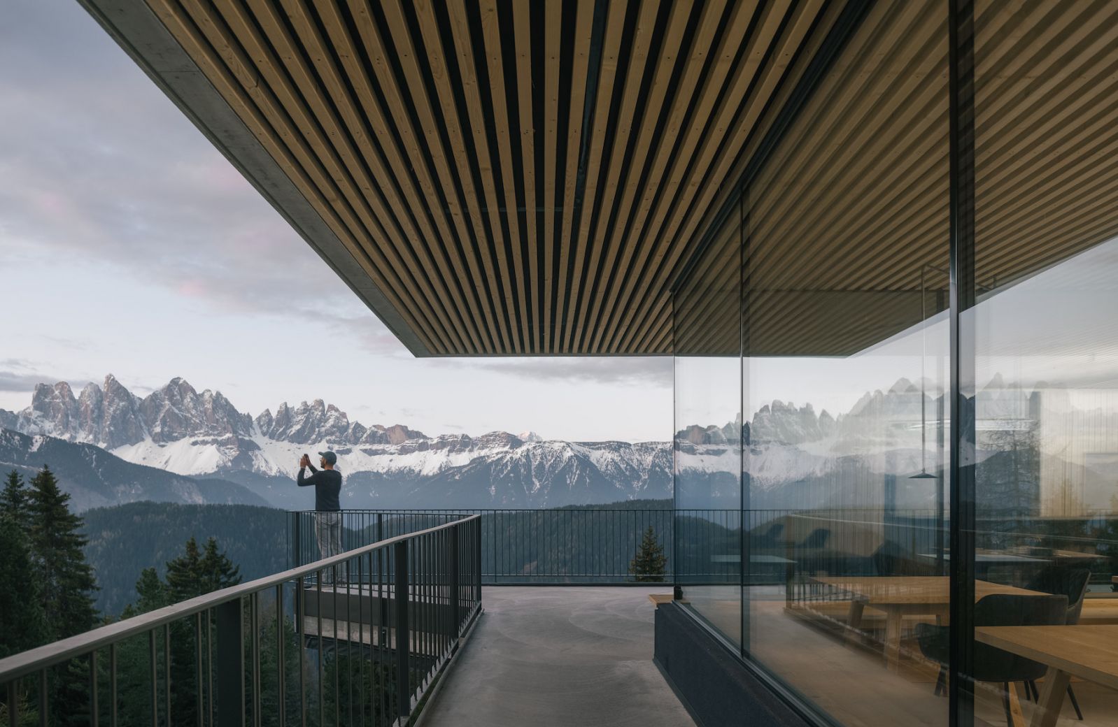 Anders Mountain Suites | Design Hotel | Brixen, Bressanone South Tyrol Italy by architect Martin Grubner | The Aficionados
