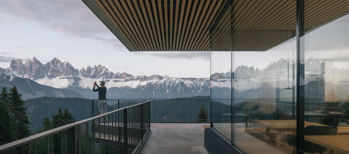 Mountain Architecture Viewing Platform | Anders Mountain Suites | Design Hotel | Brixen, Bressanone South Tyrol Italy by architect Martin Grubner | The Aficionados