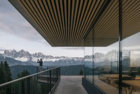 Anders Mountain Suites | Design Hotel | Brixen, Bressanone South Tyrol Italy by architect Martin Grubner | The Aficionados