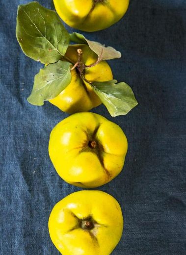 Golden Apples on slate grey linen | Chef Rocco | Borgo Eibn Mountain Lodge | The Aficionados 