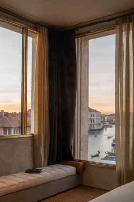 Venice Venice Hotel | A Beautiful Palace Hotel overlooking the Grand Canal
