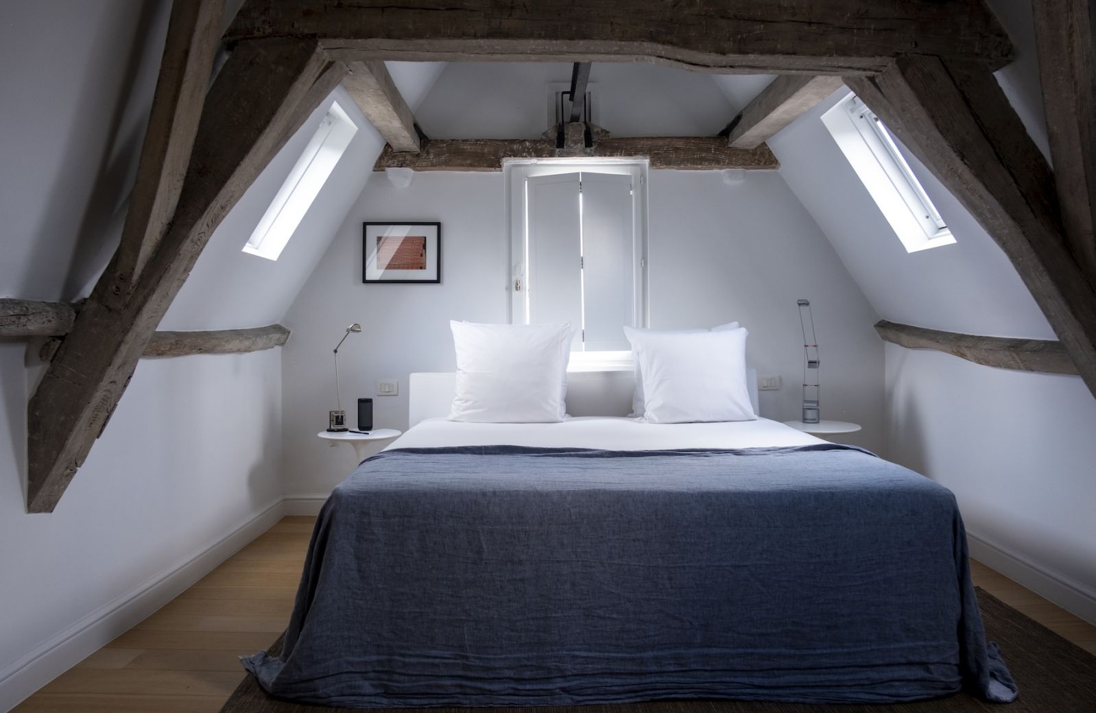 Modernist Furniture | Cool Hotel Design Interiors at boutique Hotel Julien Antwerp, Belgium 