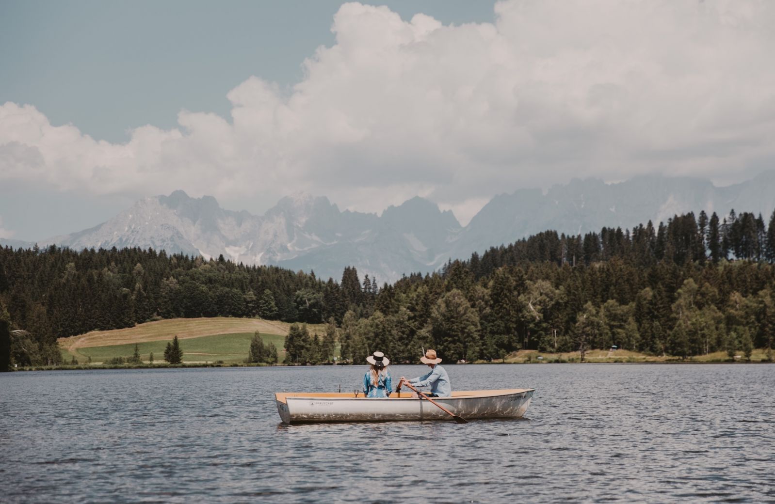 Lakeside Boutique Hotels & Luxury Accommodation