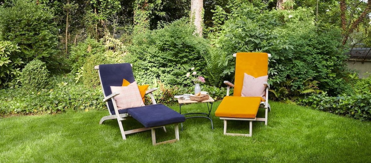 Signau House Zurich | Designer Garden Furniture lawn garden setting 