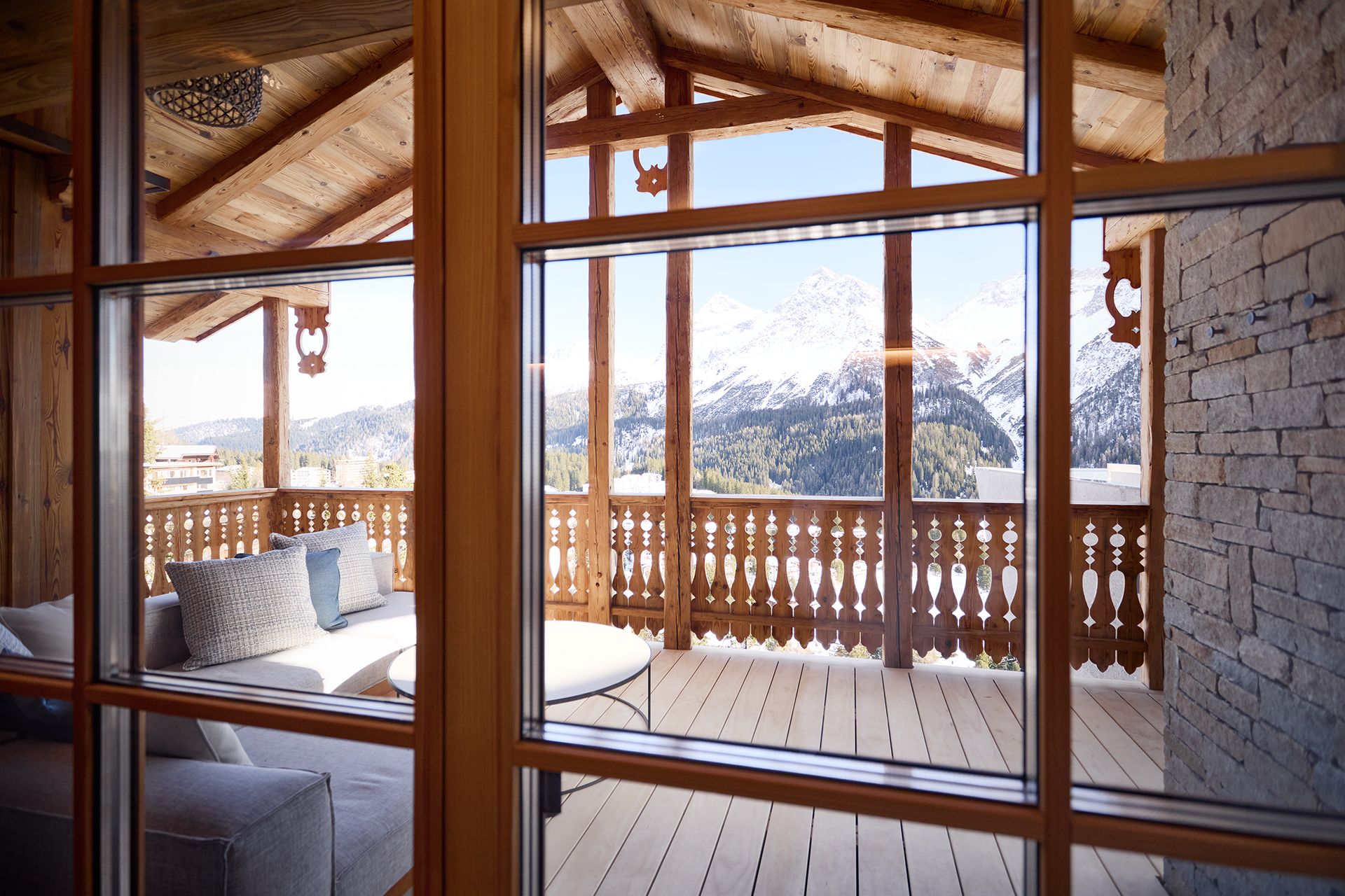 BelArosa Chalet – Panoramic vista of the Alps throught pitched high vaulted windows | Luxury All-Suite Design Hotel & Alpine Escape in Arosa | The Aficionados 