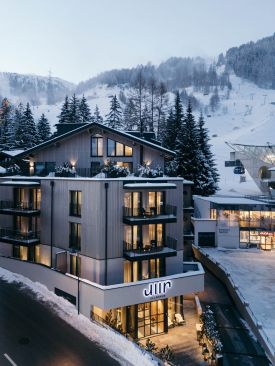 Ullrhaus | new design hotel located in the resort of St Anton in the Tyrolean Alps