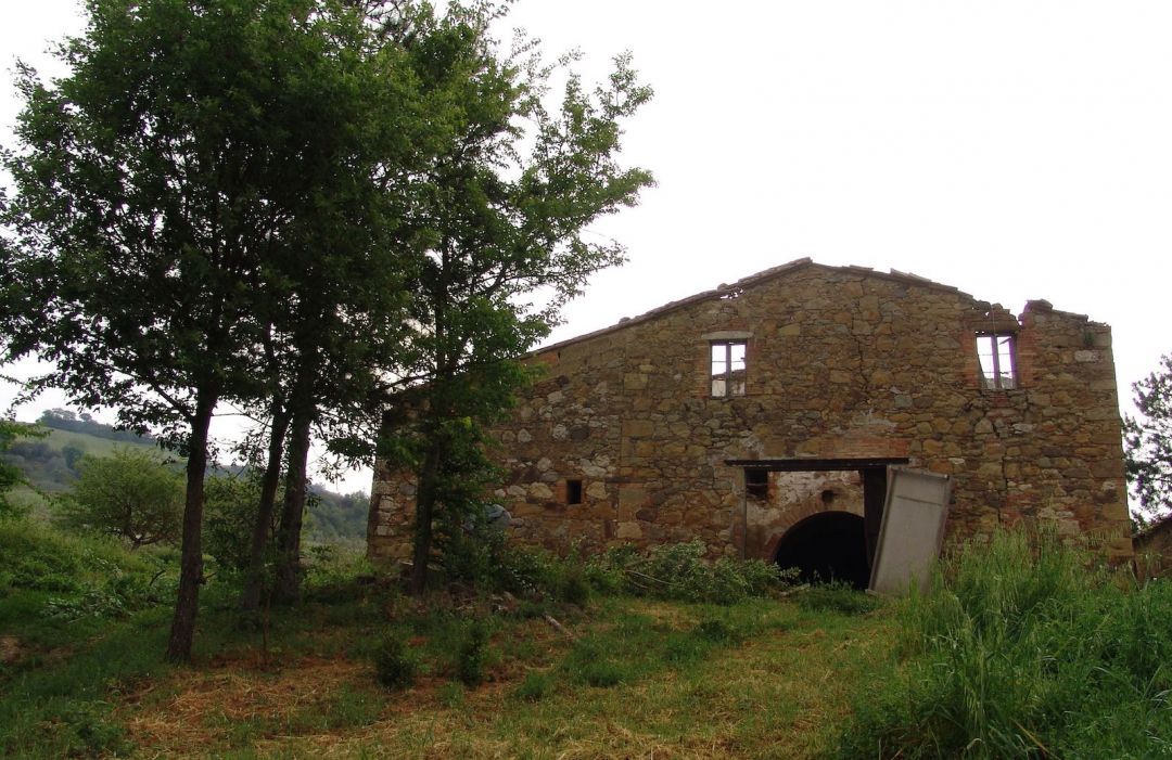 Follonico Tuscany | Farmhouse to Guesthouse | Restoration Hotels - The Collection of ruins to fabulous | The Aficionados Journal 