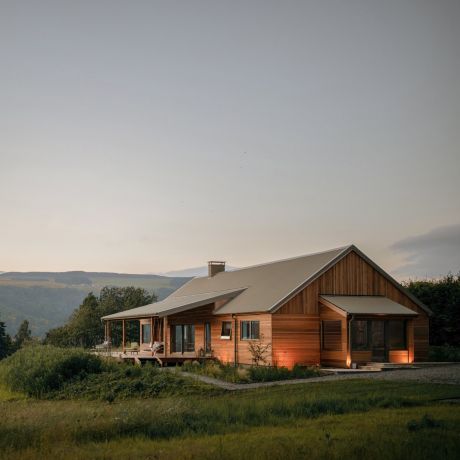 Luxury Self Catering Design Lodge in Scotland – A Chic Escape with Epic Views Perthsihre in the Dun Aluinn Estate 