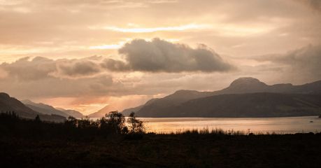 Sunset over Loch Ness Scotland | Loch Ness | Guide to Beautiful Scotland and the Highlands