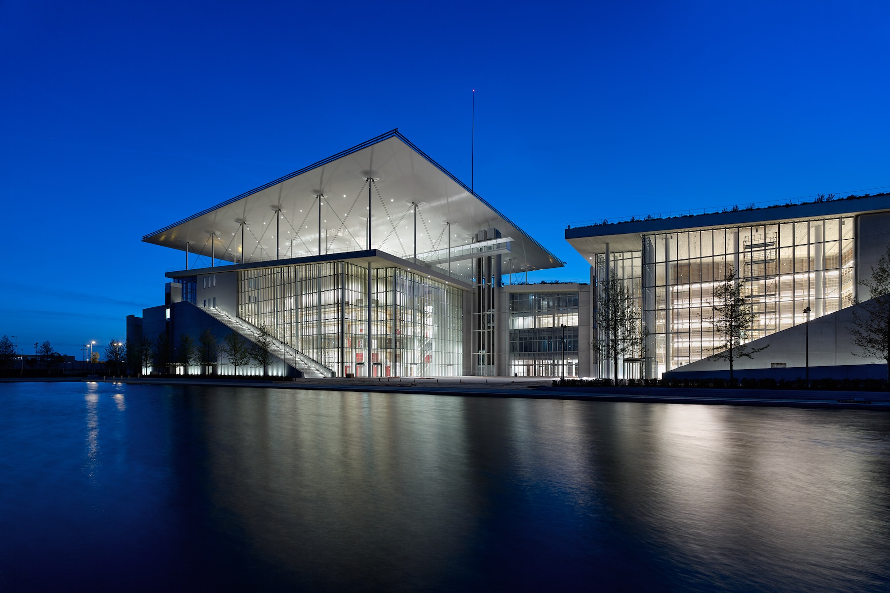 Architect Renzo Piano designs The Stavros Niarchos Foundation Cultural Centre Athens 