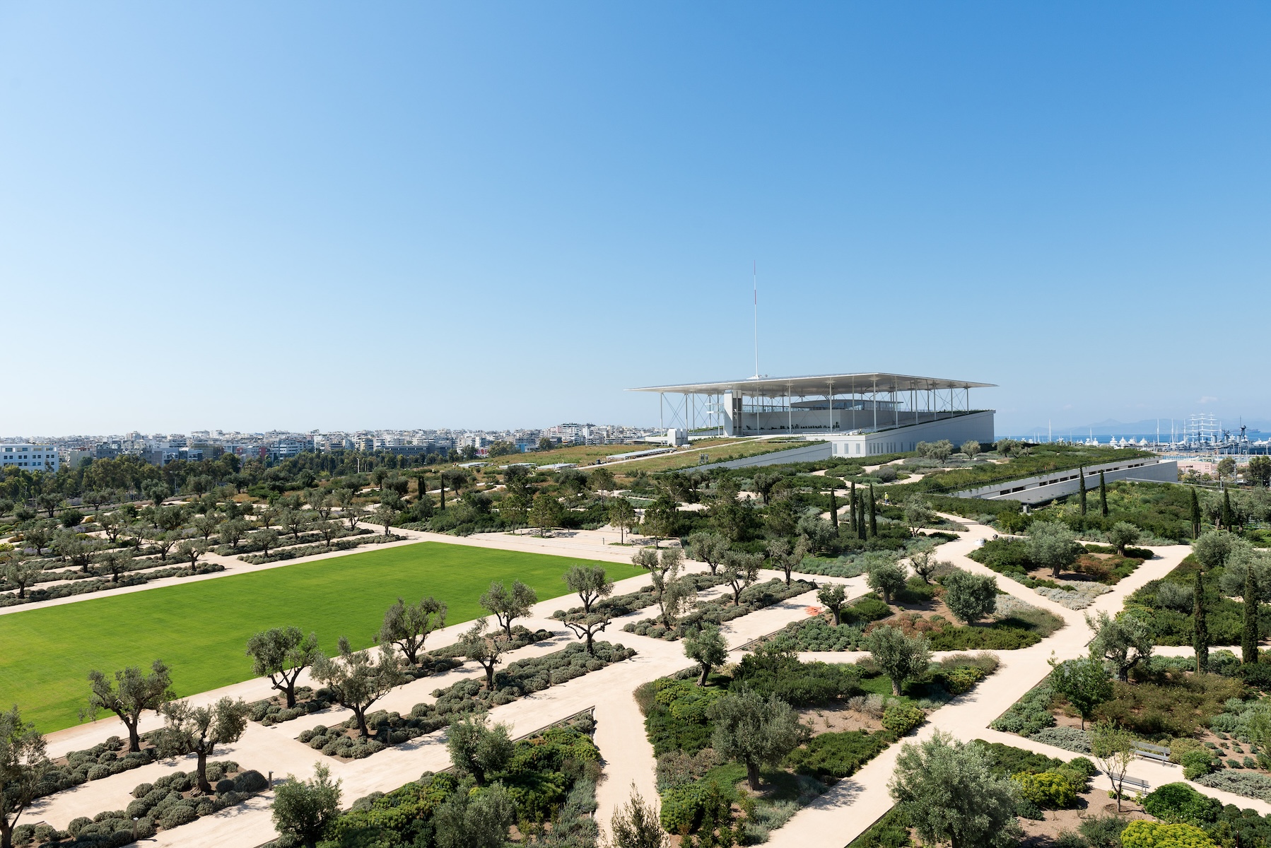 Architect Renzo Piano designs The Stavros Niarchos Foundation Cultural Centre Athens 