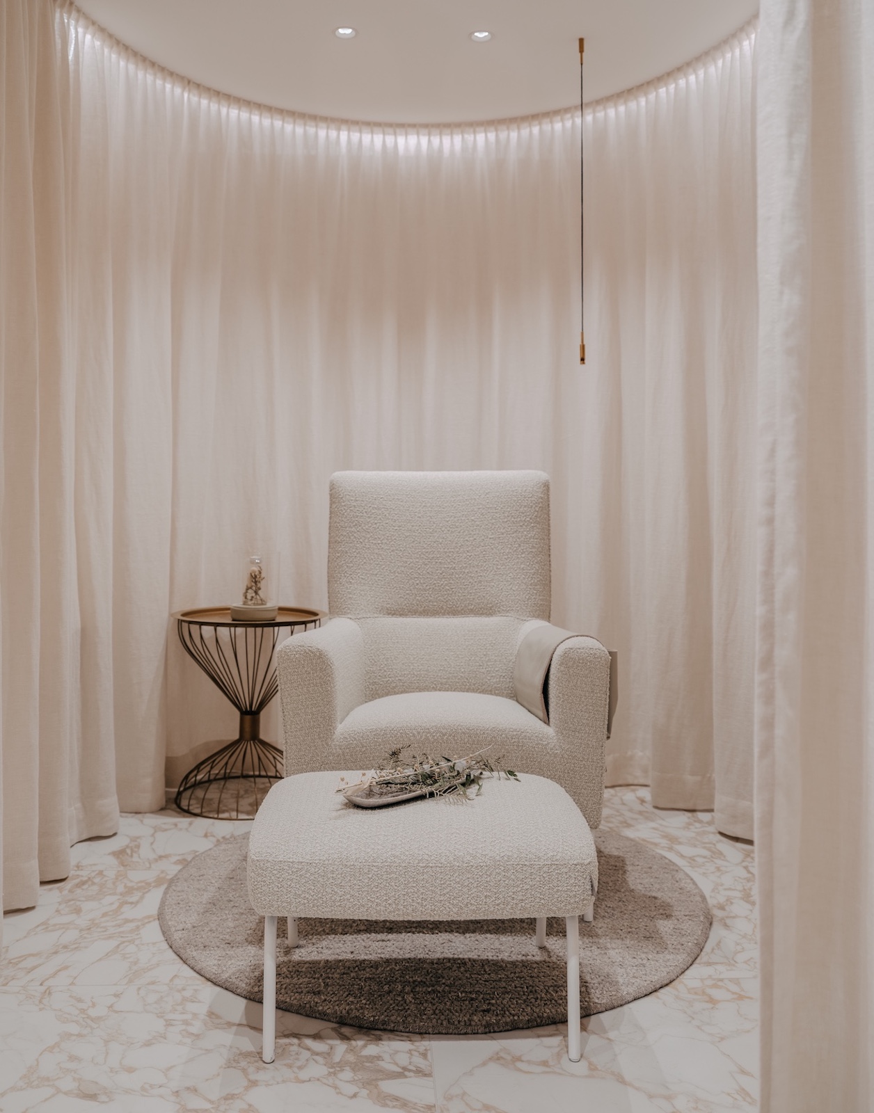 Design-Led Wellness Retreats: Alpine Spas, Sound Temples & Yoga