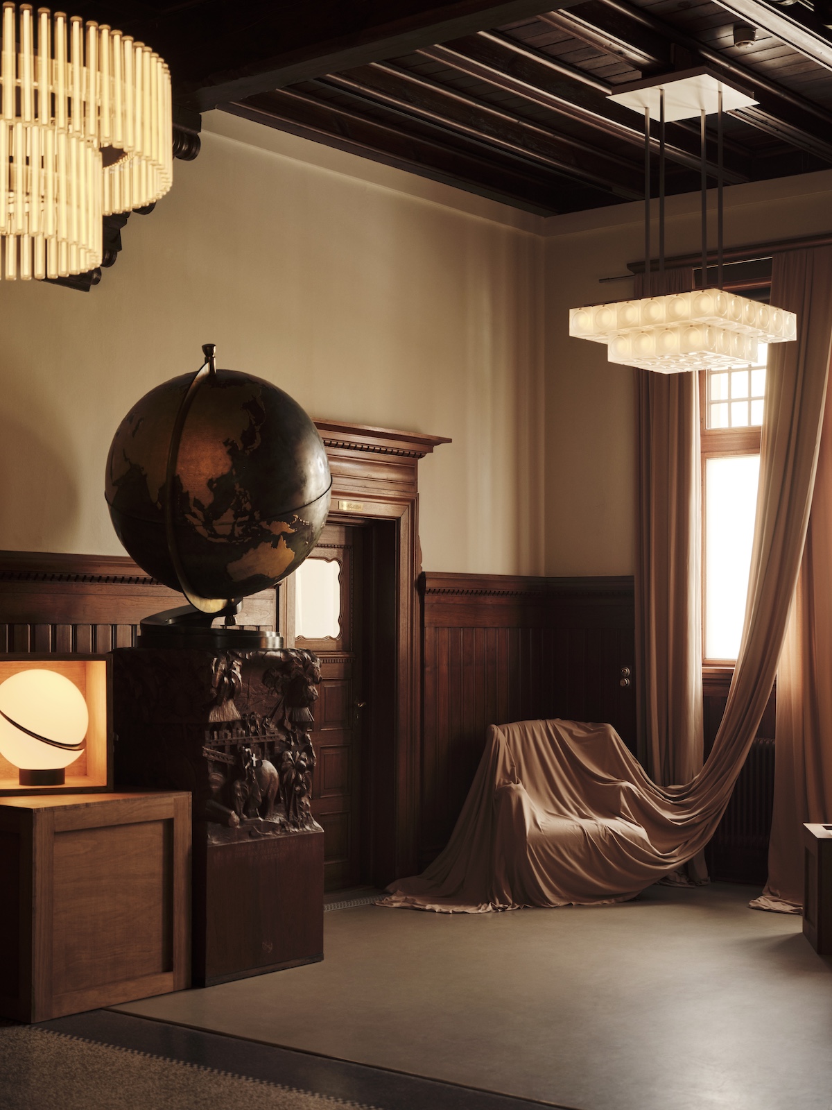Lee Broom: British Lighting Designer Shaping Stories Through Illumination and Craft |The Aficionados 