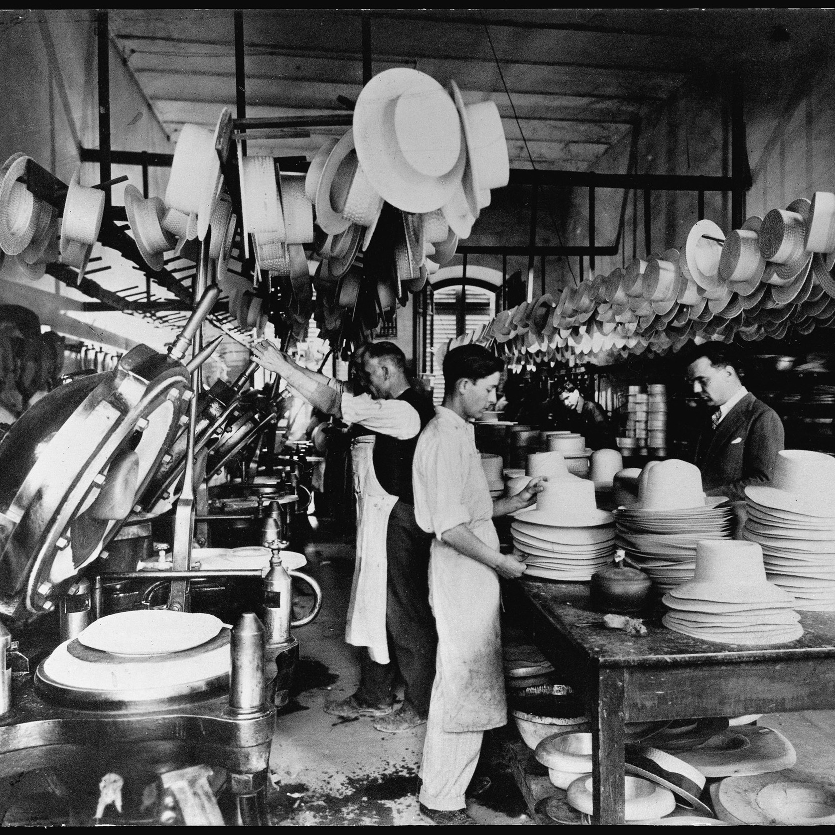 Grevi – Tuscany’s Iconic Milliners Crafting Timeless Italian Headwear