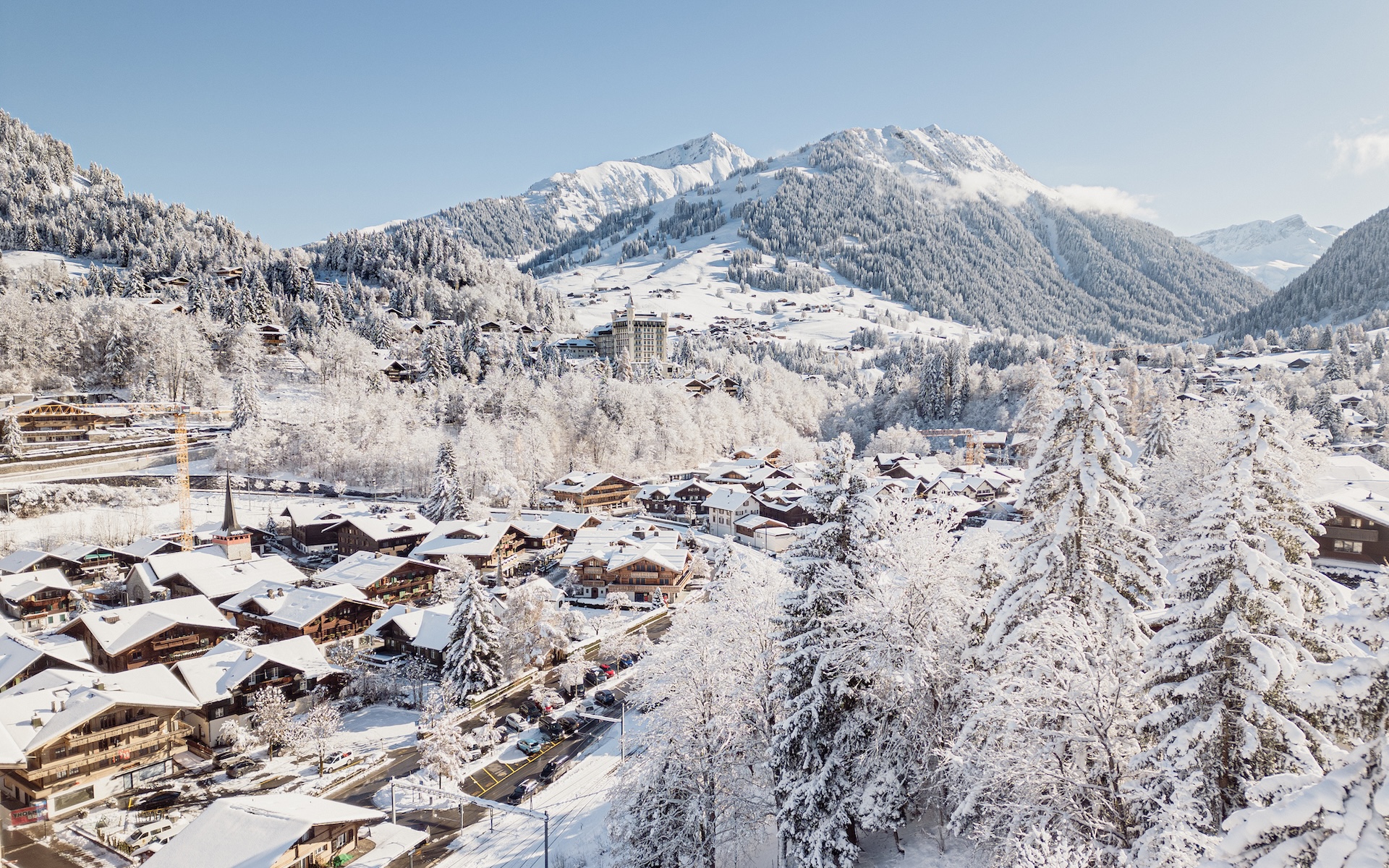 Skiing in Saanen | Gstaad | Alps | The Aficionados