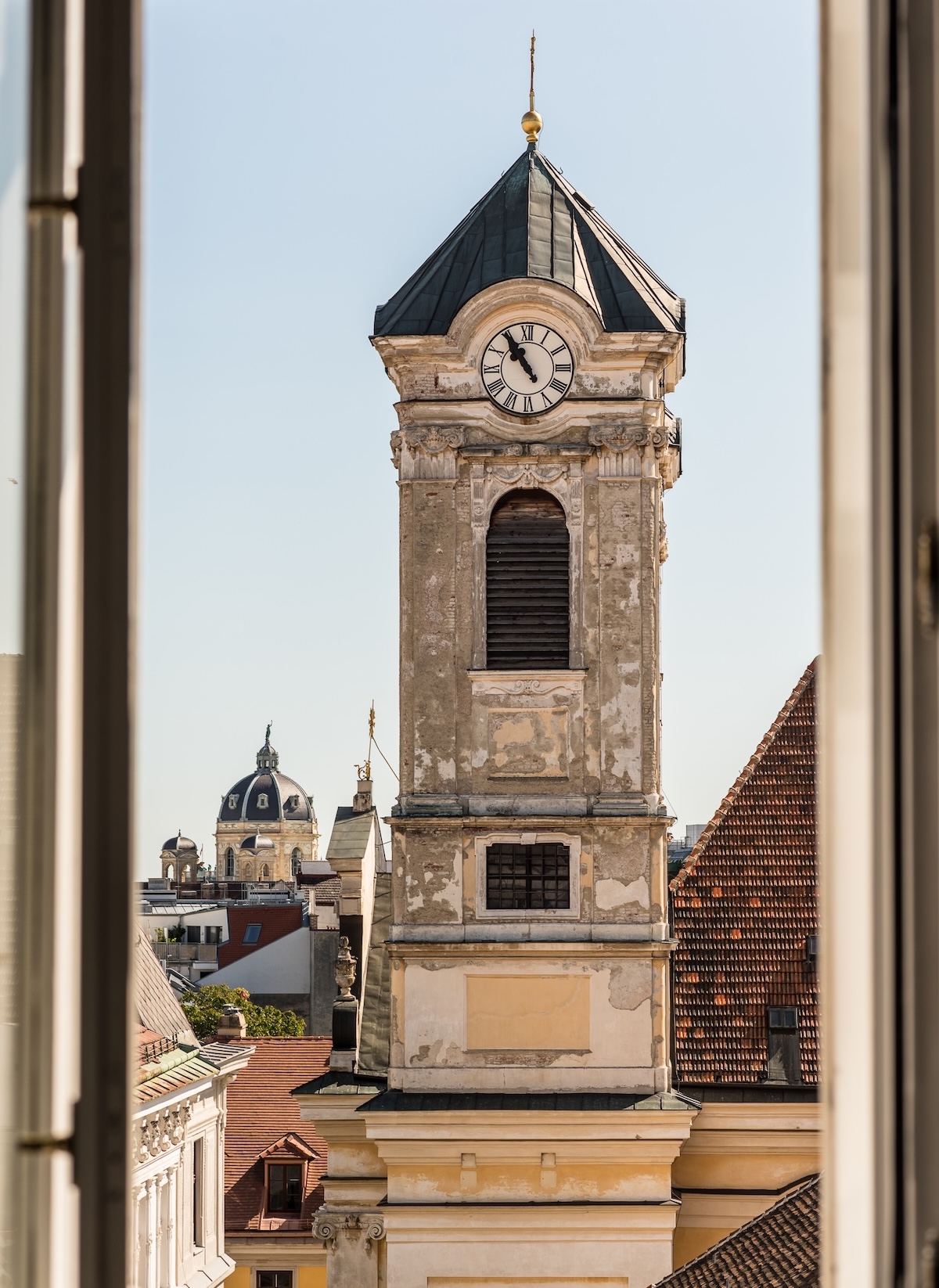 Interior Design - Vienna's Lackner Suite