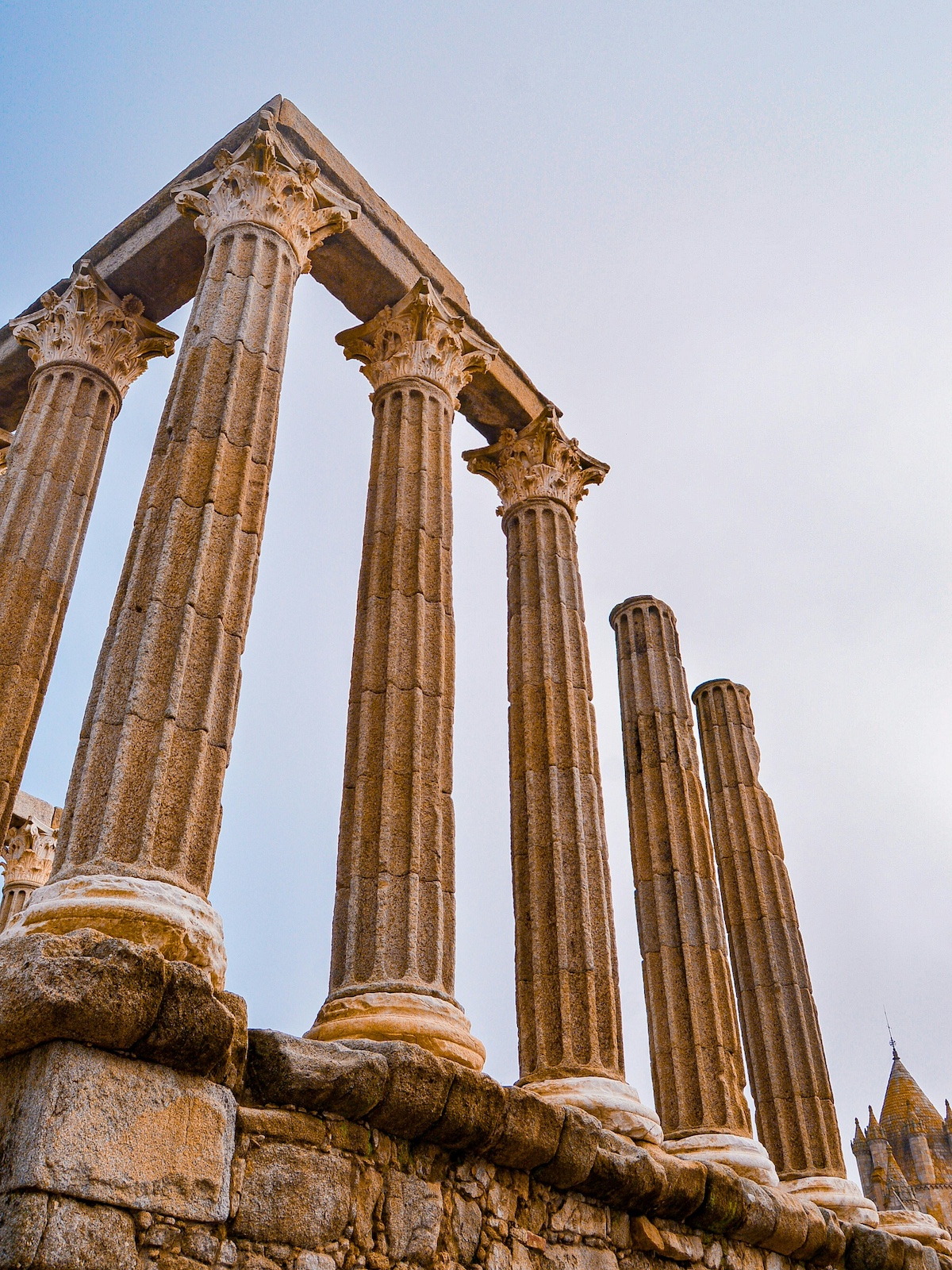 Discover Évora, Alentejo’s cultural capital. Design, architecture, boutique hotels, wine, and heritage combine in Portugal’s boldest UNESCO city escape.
