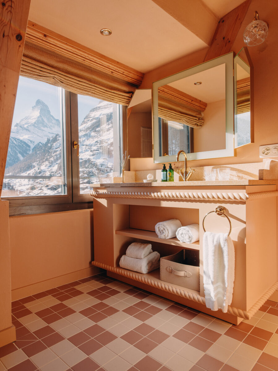 Peach Melba & Co: Peach Fuzz Design, Swiss Boutique Hotels and Alpine Colour Play