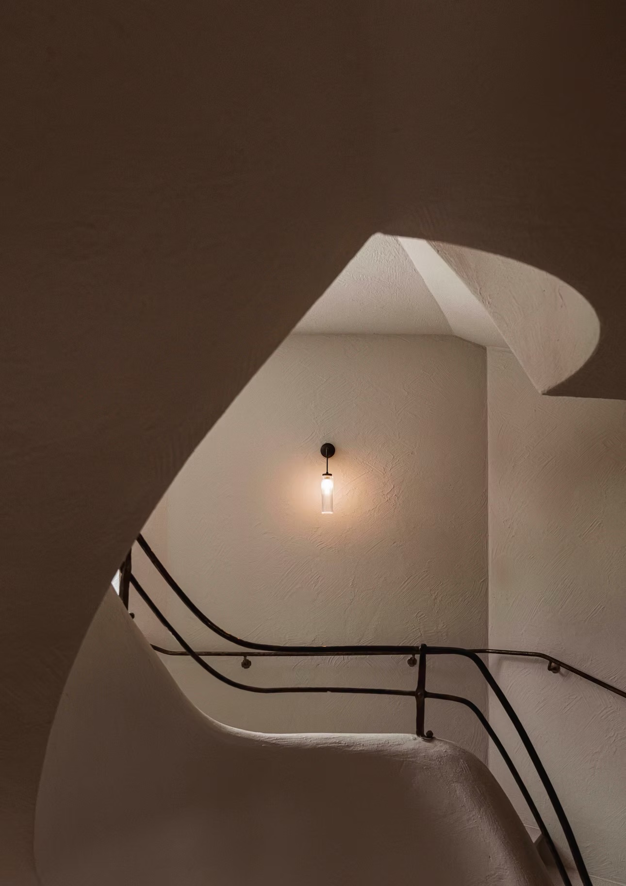 Light on the stairwell contemporary, moody Interiors | Architect Carolyn Sarah Herzog | Studio H Collective | Design Hotel Stieg'nhaus Austria 