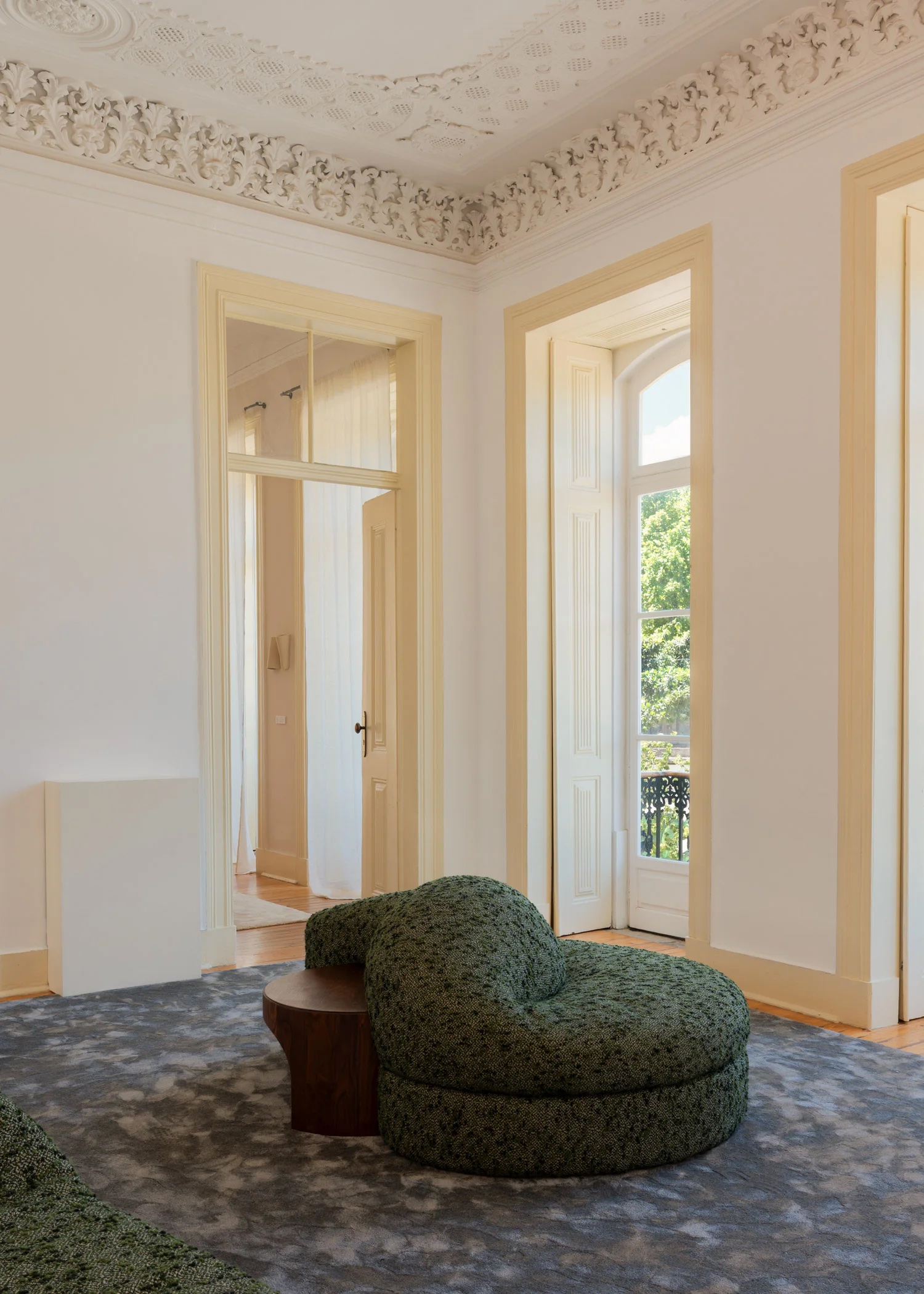De La Espada Crafted Furniture and Designs made in Portugal