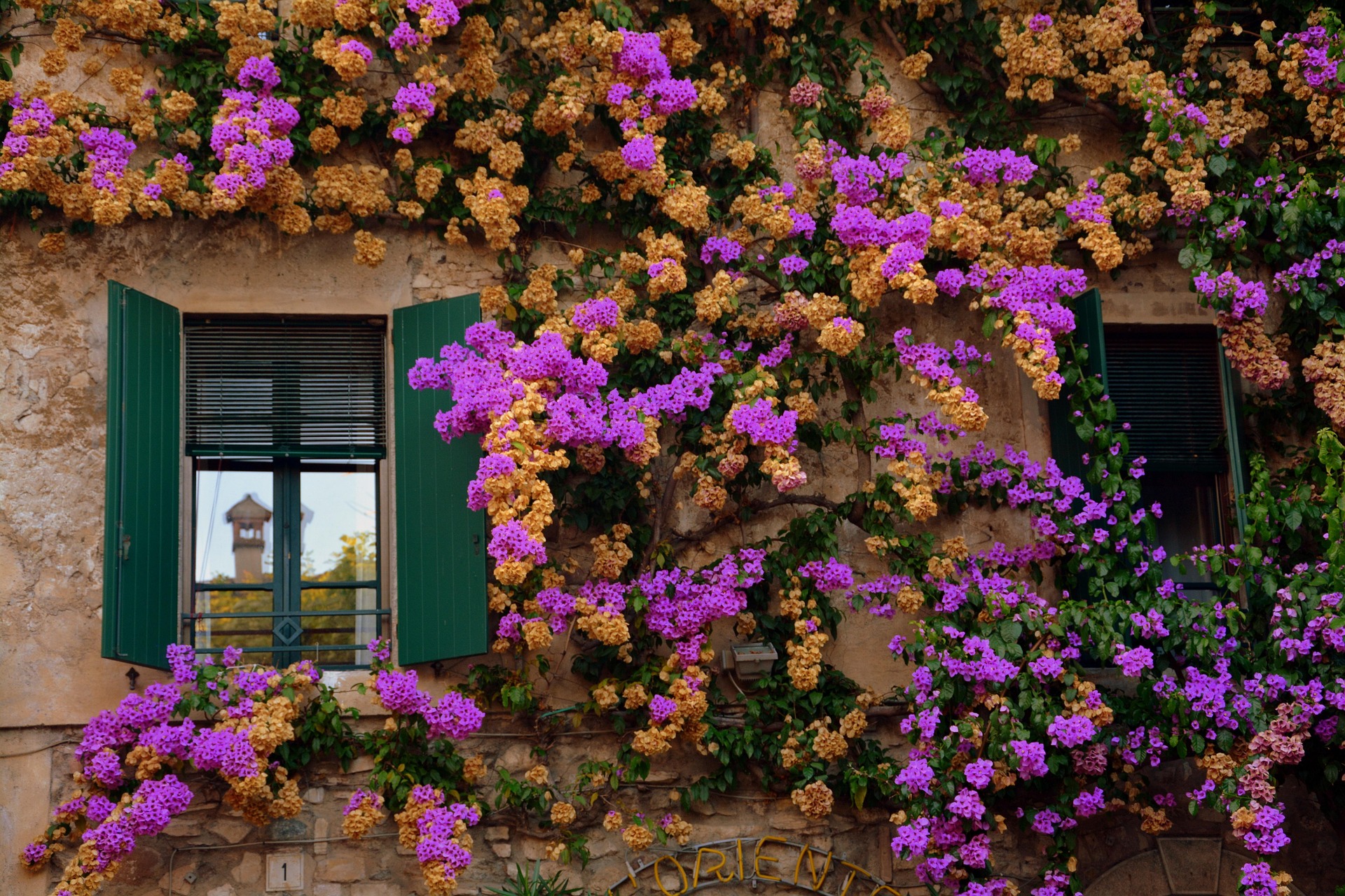 Sirmione Lake Garda | Explore Travel Guide Italy | The Aficionados 