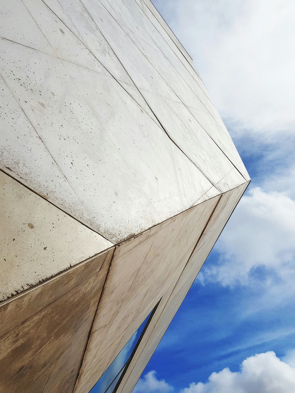 Casa da Música – Rem Koolhaas’ Iconic Sound Sculpture in Porto