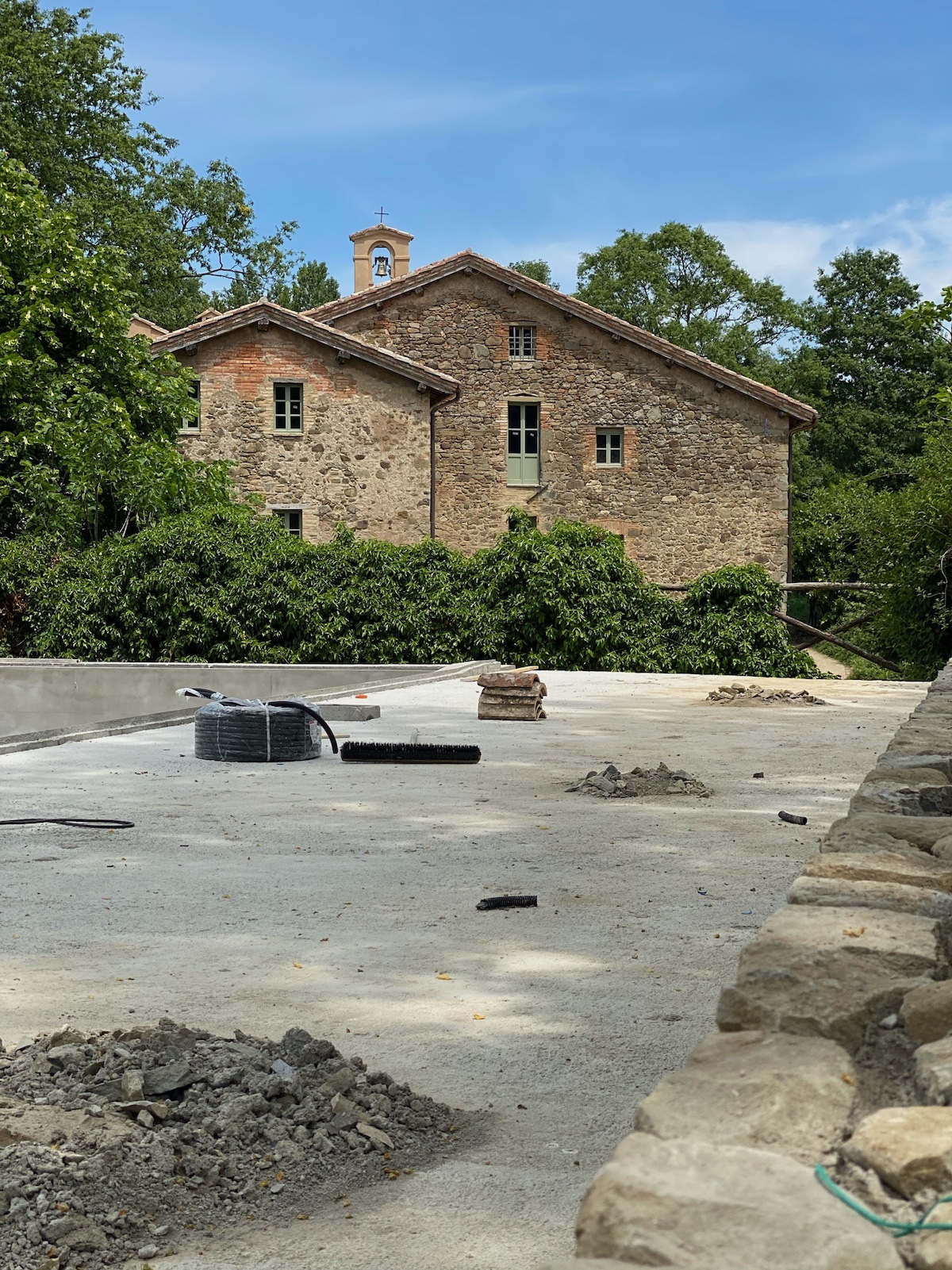 Vocabolo Moscatelli: A 12th-Century Monastery Reborn as a Boutique Design Hotel in Umbria