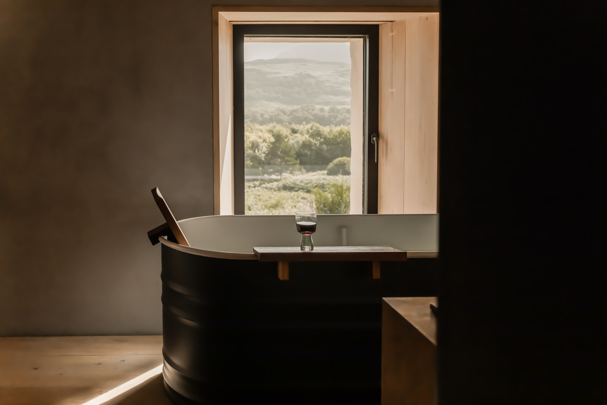  Agape: Sculptural Bathroom Design Across Iconic Hotels | The Aficionados 