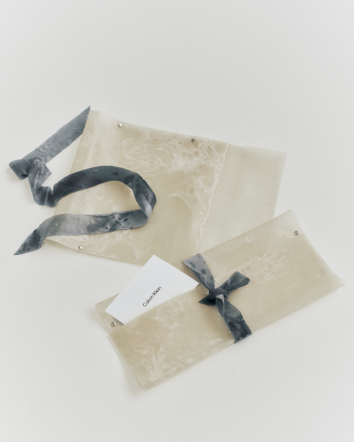 Natural Material Studio Bonnie Hvillum - A Pioneer of Biodegradable Design 