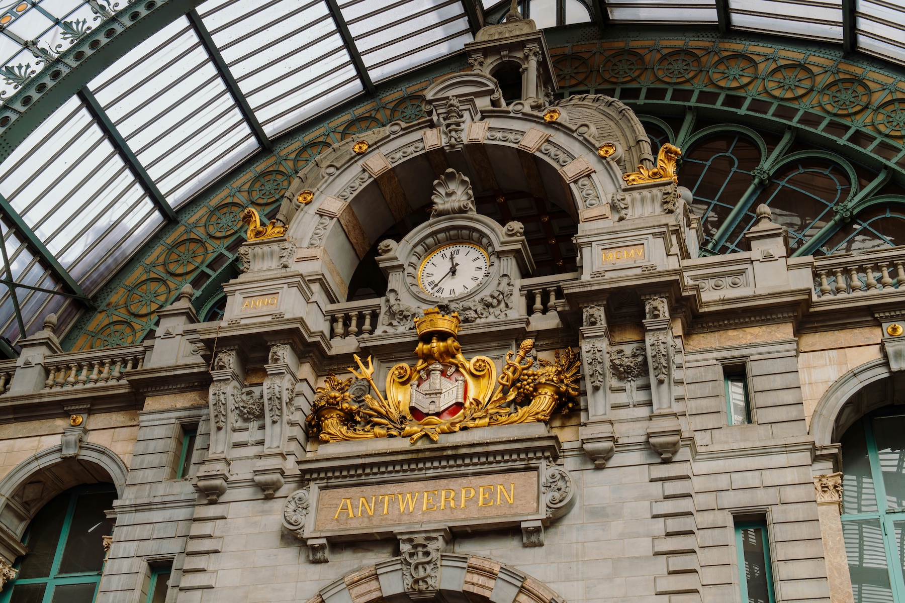 Antwerp’s Diamond District | Must See Travel Guide to Antwerp
