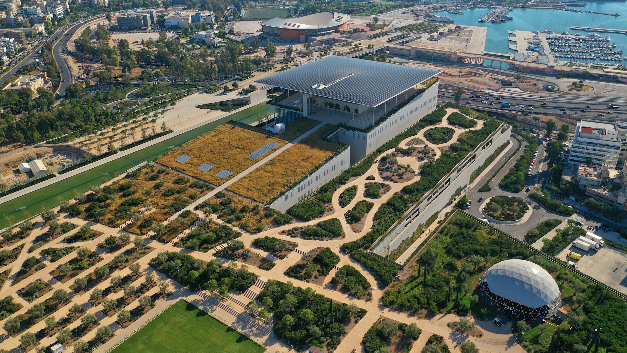 Architect Renzo Piano designs The Stavros Niarchos Foundation Cultural Centre Athens 
