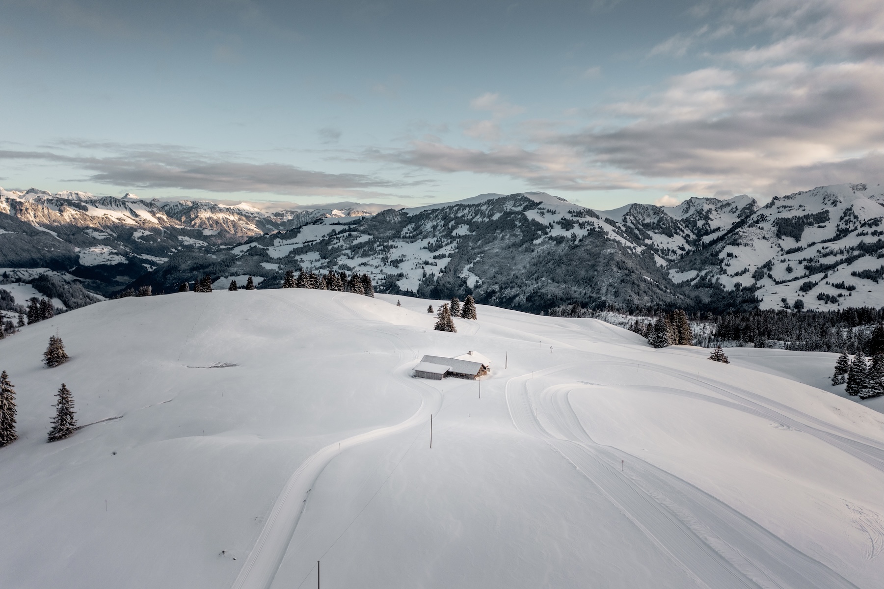 Skiing in Saanen | Gstaad | Alps | The Aficionados