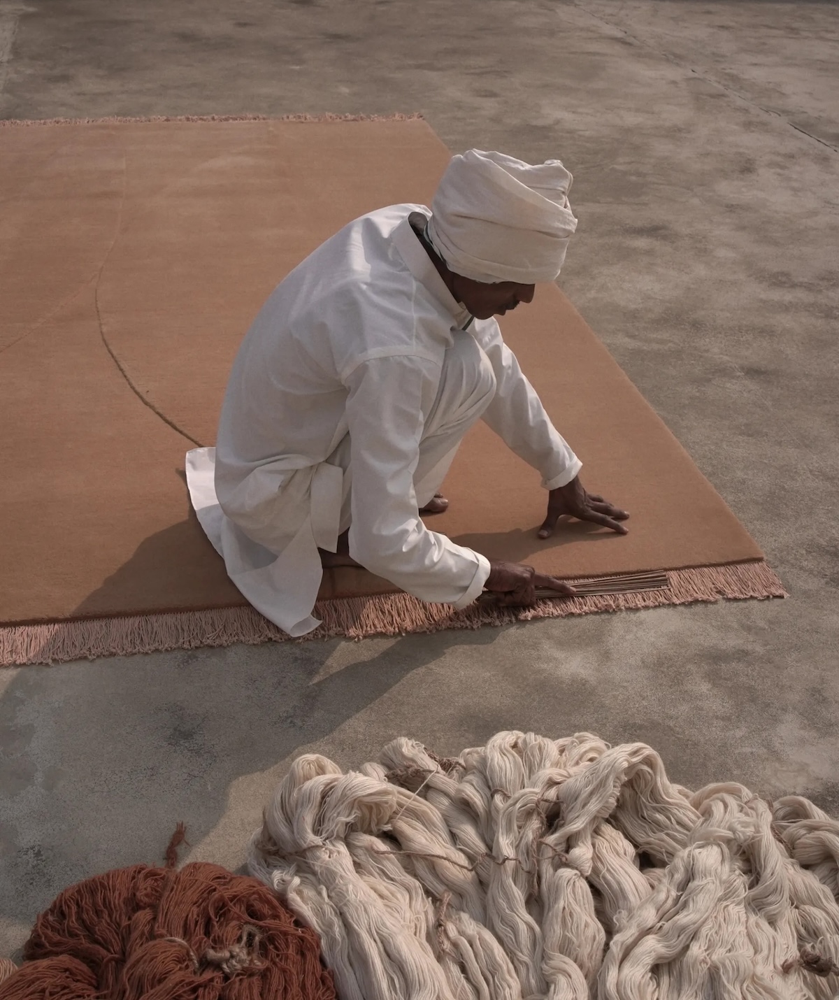 Armadillo Cirrus pure wool hand-knotted rug with pillowy raised pile in Salt colourway, ideal for bedroom or lounge