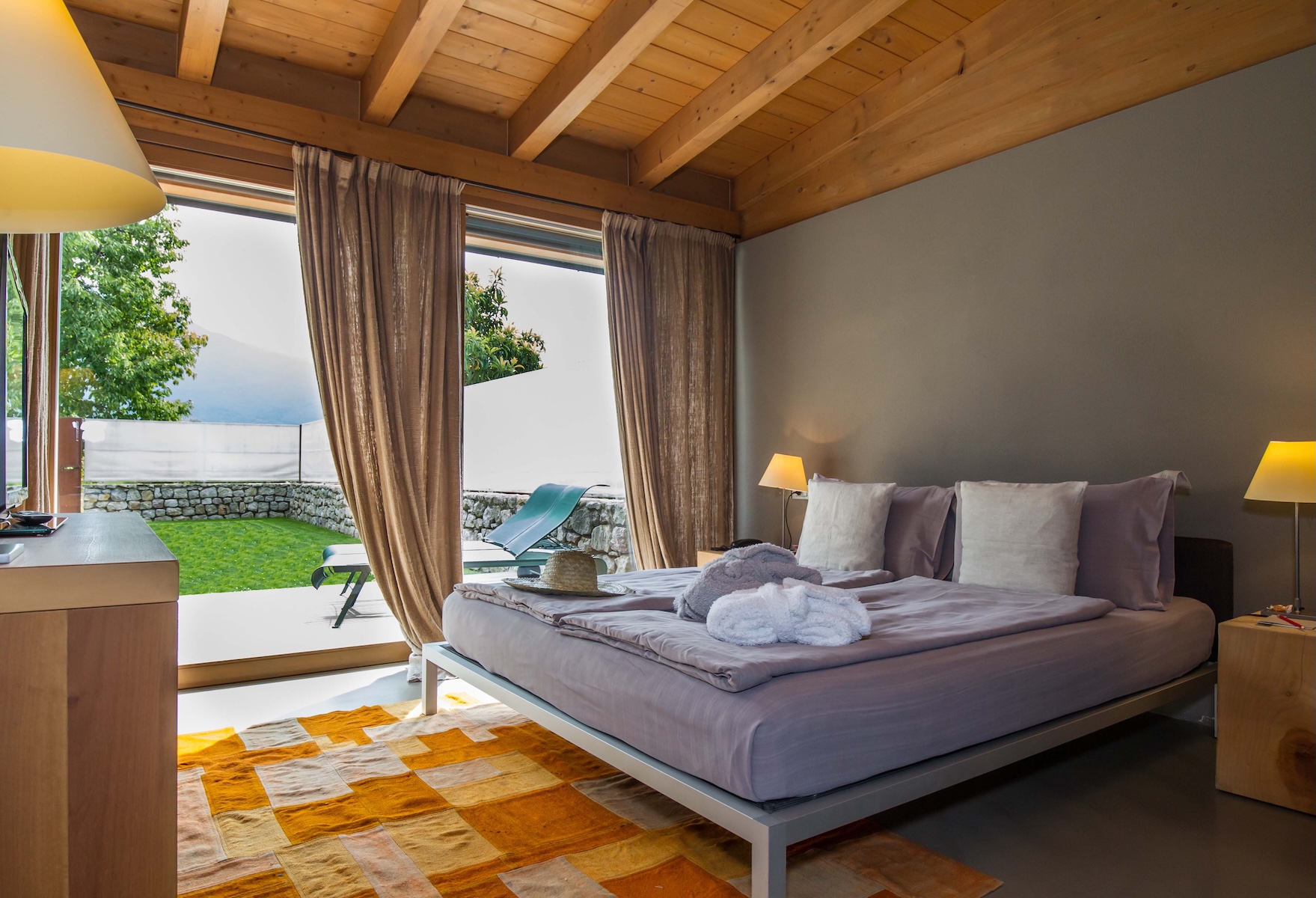 Why staying at Vivere Suites and Rooms enhances your experience of Lake Garda.