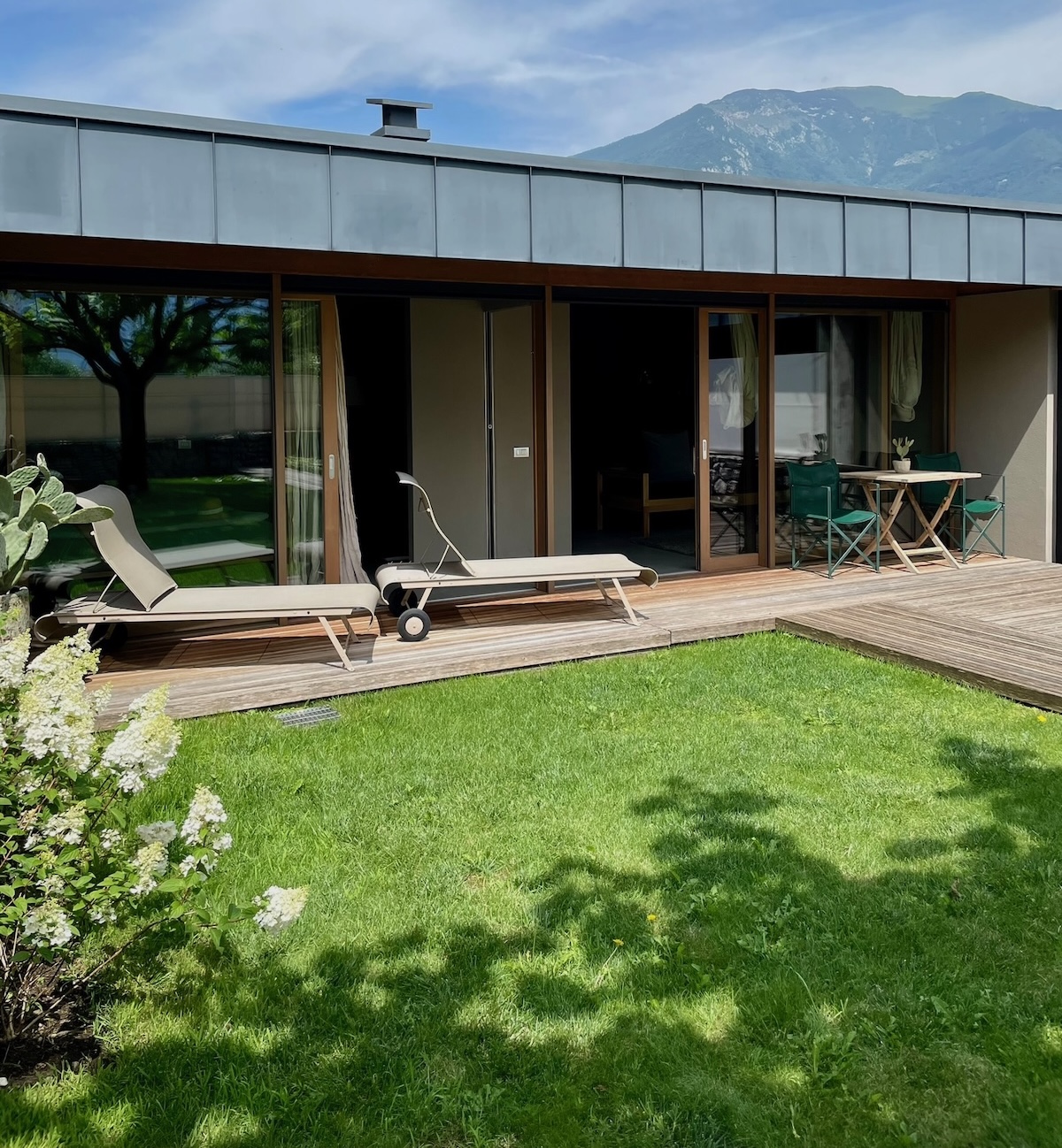 Why staying at Vivere Suites and Rooms enhances your experience of Lake Garda.